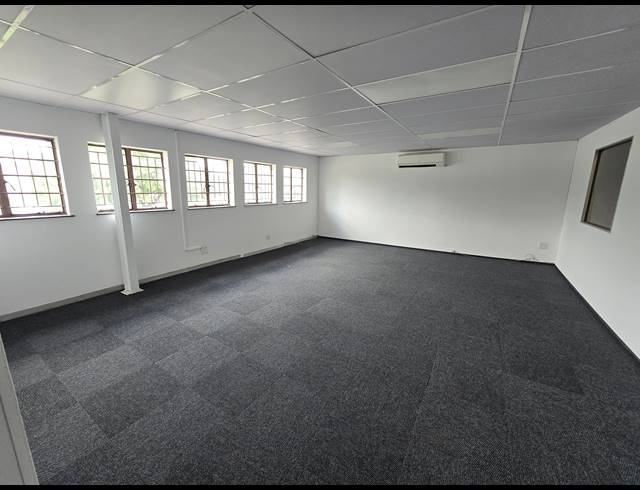 331M² WAREHOUSE TO LET IN MEADOWDALE